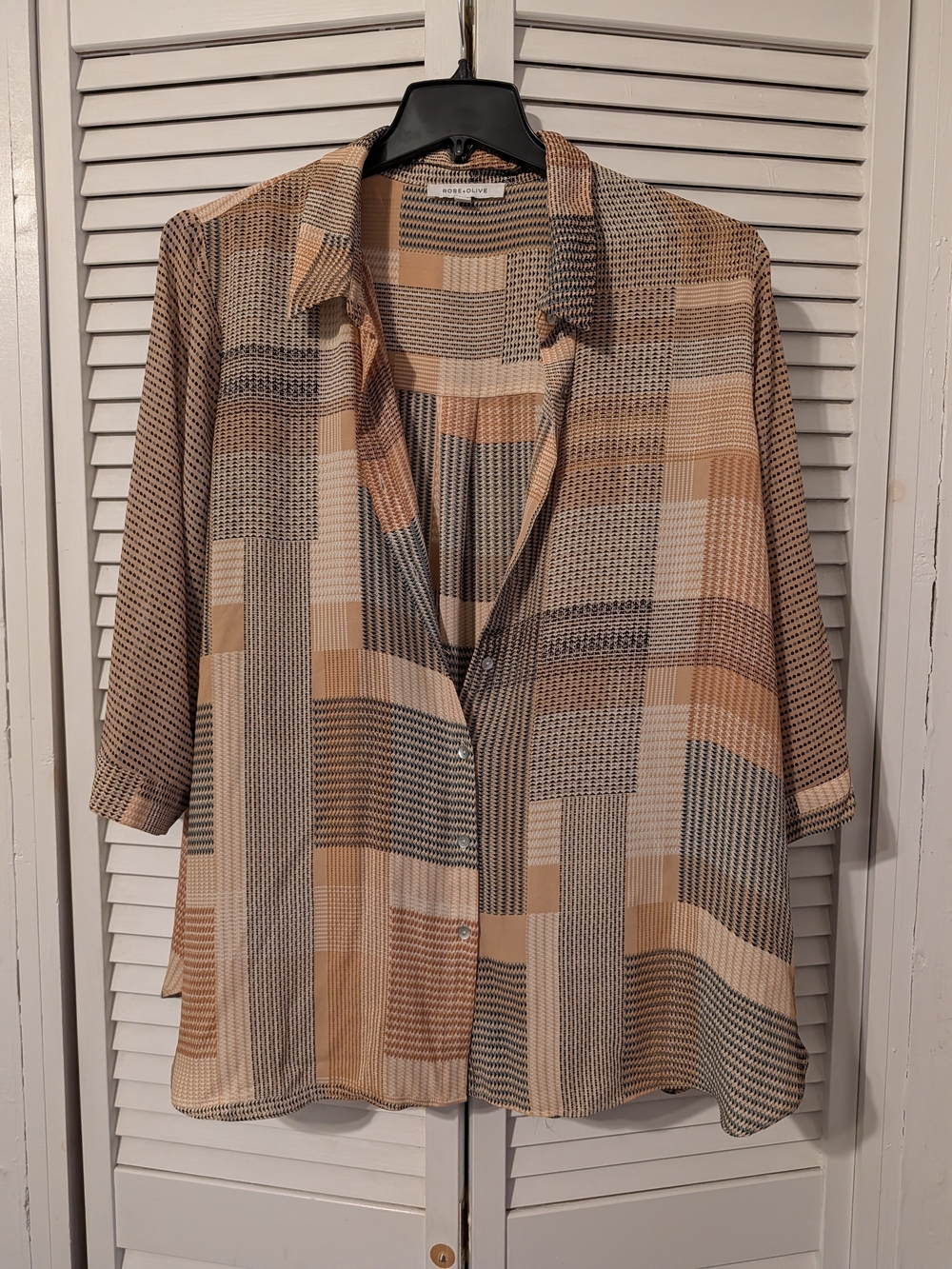 Rose & Olive Beige and Cream Plaid Button‑Front Women's Top